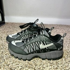Nike Air Humara QS Black Mertallic Men's Trail Shoes Size 5